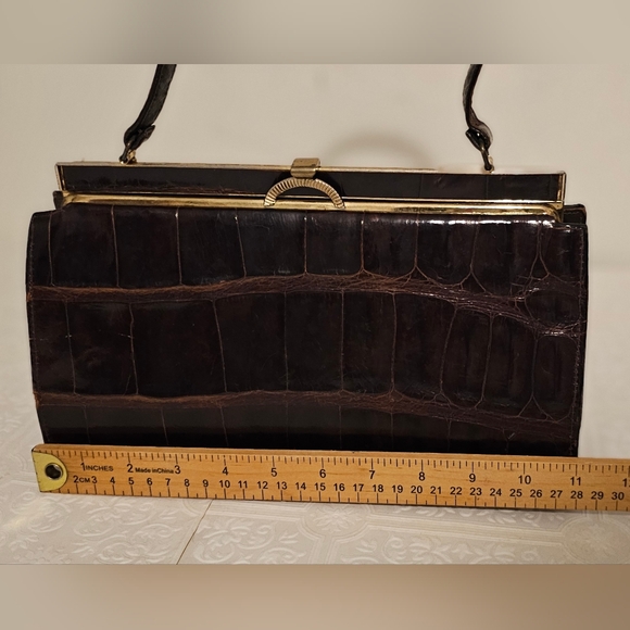 Vintage Vassar Genuine Alligator Clutch Purse Color Dark Brown - Picture 7 of 16